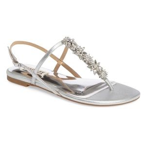 Badgley Mischka Tate Sandals in silver, size 9